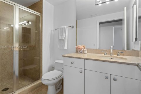 Снять в аренду кондоминиум в Майами-Бич, Флорида 2 спальни, 138.42м2, № 2071330 - фото 18