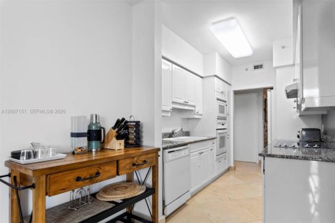Снять в аренду кондоминиум в Майами-Бич, Флорида 2 спальни, 138.42м2, № 2071330 - фото 8