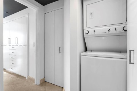 Снять в аренду кондоминиум в Майами-Бич, Флорида 2 спальни, 138.42м2, № 2071330 - фото 9