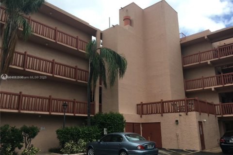 Copropriété à louer à Plantation, Floride: 2 chambres, 112.41 m2 № 1942466 - photo 12