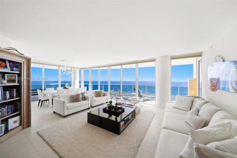 Copropriété à vendre à Miami Beach, Floride: 3 chambres, 232.72 m2 № 1971858 - photo 1