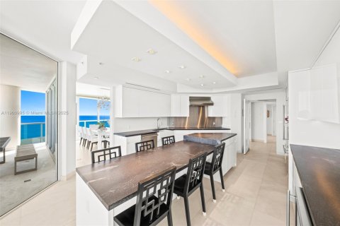 Copropriété à vendre à Miami Beach, Floride: 3 chambres, 232.72 m2 № 1971858 - photo 27