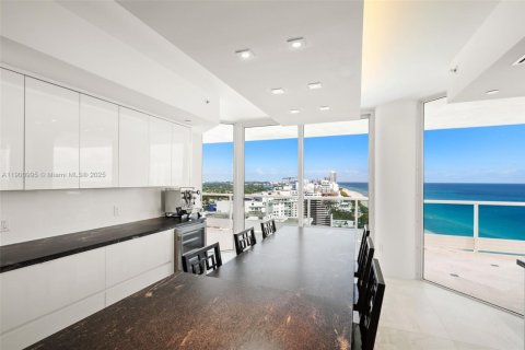 Copropriété à vendre à Miami Beach, Floride: 3 chambres, 232.72 m2 № 1971858 - photo 23