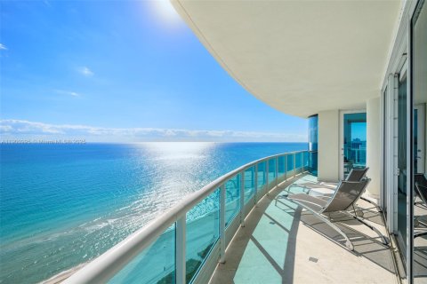 Copropriété à vendre à Miami Beach, Floride: 3 chambres, 232.72 m2 № 1971858 - photo 12