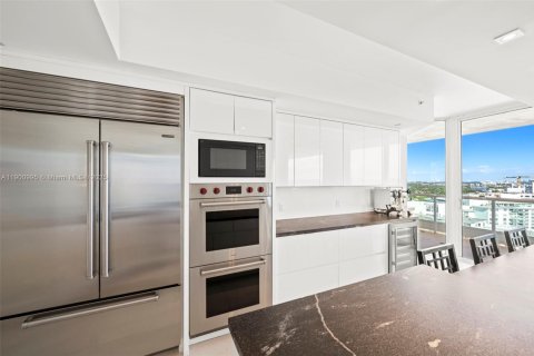 Copropriété à vendre à Miami Beach, Floride: 3 chambres, 232.72 m2 № 1971858 - photo 24