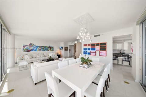 Copropriété à vendre à Miami Beach, Floride: 3 chambres, 232.72 m2 № 1971858 - photo 11