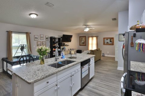 Villa ou maison à vendre à Orange City, Floride: 3 chambres, 112.97 m2 № 2429008 - photo 4