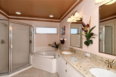Condominio en venta en Sarasota, Florida, 2 dormitorios, 156.45 m2 № 2099320 - foto 30