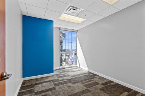 Immobilier commercial à louer à Orlando, Floride: 278.24 m2 № 2385788 - photo 14