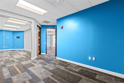Immobilier commercial à louer à Orlando, Floride: 278.24 m2 № 2385788 - photo 25