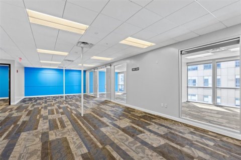 Immobilier commercial à louer à Orlando, Floride: 278.24 m2 № 2385788 - photo 18