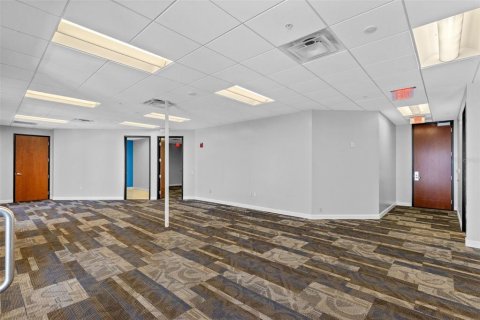 Immobilier commercial à louer à Orlando, Floride: 278.24 m2 № 2385788 - photo 23