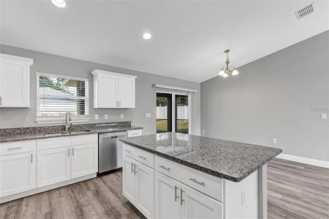Casa en venta en Citrus Springs, Florida, 3 dormitorios, 134.99 m2 № 1853373 - foto 14