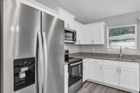 Casa en venta en Citrus Springs, Florida, 3 dormitorios, 134.99 m2 № 1853373 - foto 13