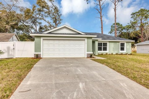 Casa en venta en Citrus Springs, Florida, 3 dormitorios, 134.99 m2 № 1853373 - foto 1