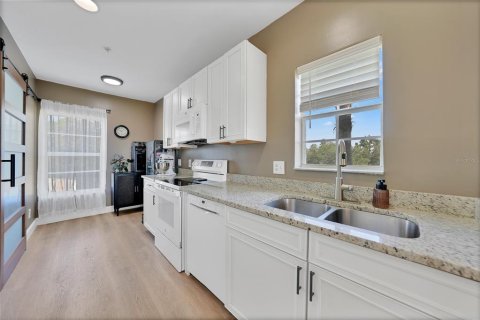 Condo in Punta Gorda, Florida, 3 bedrooms  № 1743578 - photo 12