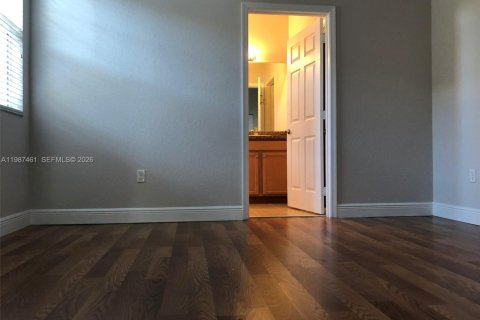 Townhouse in Pembroke Pines, Florida 3 bedrooms, 169.64 sq.m. № 2049742 - photo 10