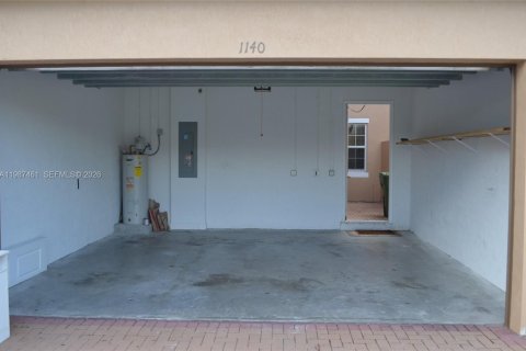 Townhouse in Pembroke Pines, Florida 3 bedrooms, 169.64 sq.m. № 2049742 - photo 13