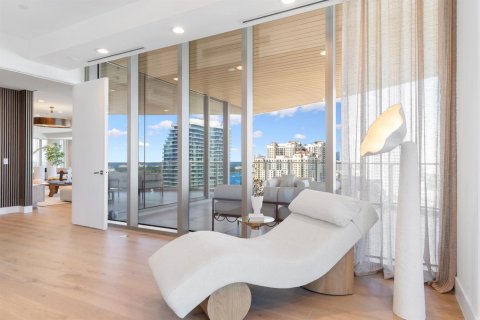 Condominio en venta en West Palm Beach, Florida, 4 dormitorios, 410.63 m2 № 2081874 - foto 27