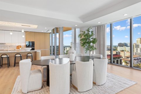 Condominio en venta en West Palm Beach, Florida, 4 dormitorios, 410.63 m2 № 2081874 - foto 15