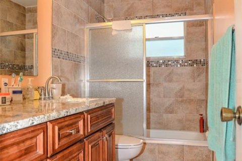 Casa en venta en Winter Haven, Florida, 4 dormitorios, 183.67 m2 № 1766151 - foto 19