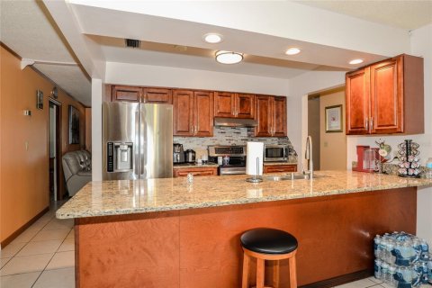 Casa en venta en Winter Haven, Florida, 4 dormitorios, 183.67 m2 № 1766151 - foto 4