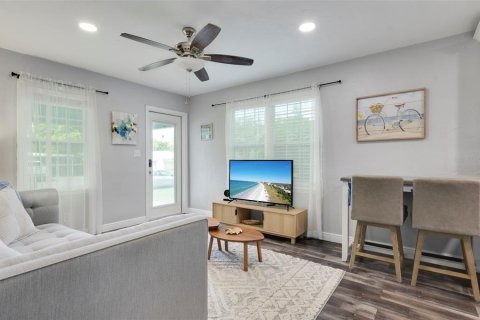 Casa en alquiler en Gulfport, Florida, 2 dormitorios, 53.51 m2 № 1853202 - foto 14