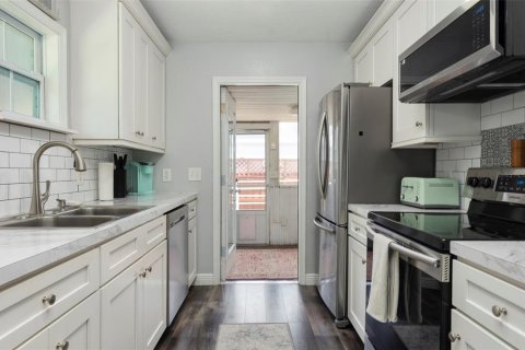 Casa en alquiler en Gulfport, Florida, 2 dormitorios, 53.51 m2 № 1853202 - foto 6