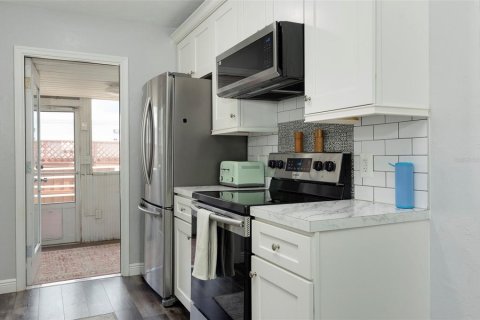 Casa en alquiler en Gulfport, Florida, 2 dormitorios, 53.51 m2 № 1853202 - foto 5