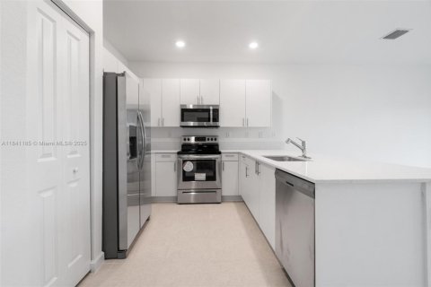 Adosado en venta en Homestead, Florida, 3 dormitorios, 143.53 m2 № 1830295 - foto 14