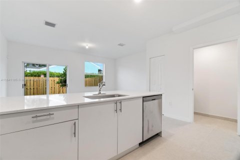 Adosado en venta en Homestead, Florida, 3 dormitorios, 143.53 m2 № 1830295 - foto 16