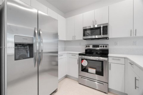 Adosado en venta en Homestead, Florida, 3 dormitorios, 143.53 m2 № 1830295 - foto 15
