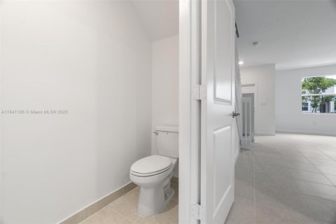 Adosado en venta en Homestead, Florida, 3 dormitorios, 143.53 m2 № 1830295 - foto 13