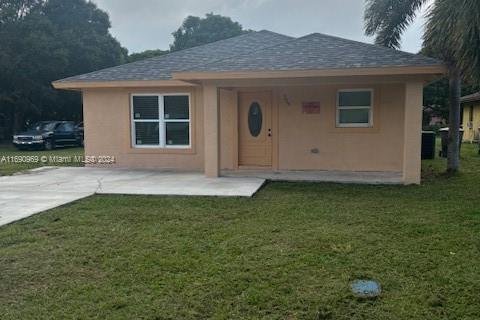 Villa ou maison à St. Lucie, Floride 5 chambres, 176.51 m2 № 2039112