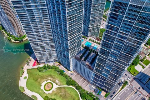 Condo in Miami, Florida, 2 bedrooms  № 2252078 - photo 15