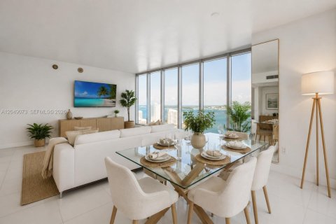Condo in Miami, Florida, 2 bedrooms  № 2252078 - photo 3