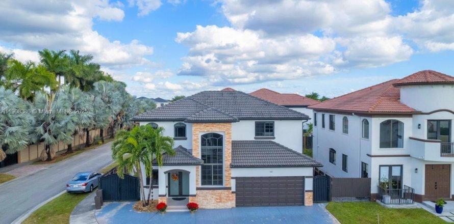 Дом в Майами, Флорида 4 спальни, 233.84м2 № 1971477