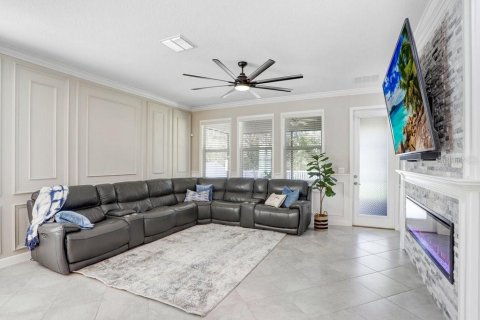 Casa en venta en Land O' Lakes, Florida, 5 dormitorios, 350.52 m2 № 2321192 - foto 8