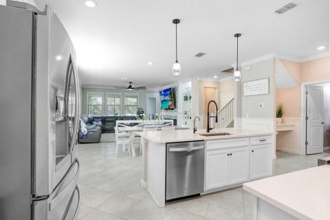 Casa en venta en Land O' Lakes, Florida, 5 dormitorios, 350.52 m2 № 2321192 - foto 7