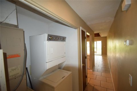 Condo in Mulberry, Florida, 2 bedrooms  № 1913338 - photo 10