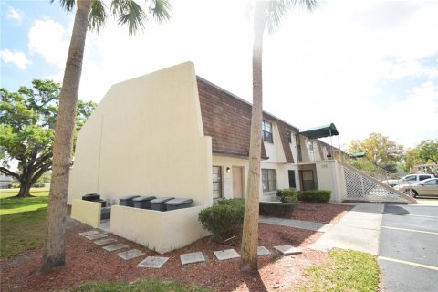 Condo in Mulberry, Florida, 2 bedrooms  № 1913338 - photo 21