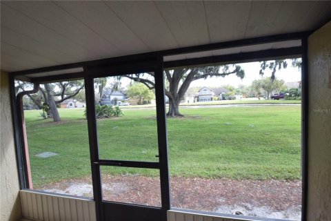 Condo in Mulberry, Florida, 2 bedrooms  № 1913338 - photo 18