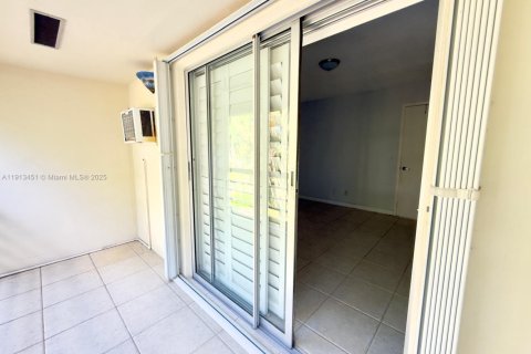 Copropriété à louer à West Palm Beach, Floride: 1 chambre, 52.95 m2 № 1969834 - photo 16