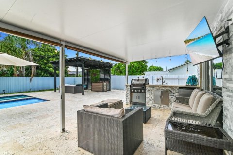 House in Palm Springs, Florida 3 bedrooms, 132.01 sq.m. № 2180225 - photo 27