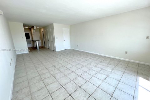 Copropriété à louer à Miami Beach, Floride: 45.52 m2 № 1932371 - photo 3