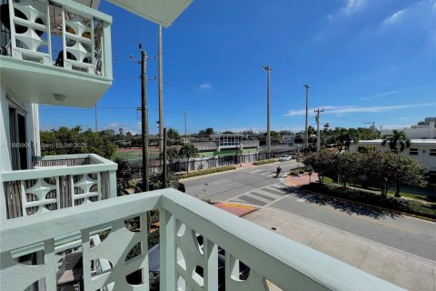 Copropriété à louer à Miami Beach, Floride: 45.52 m2 № 1932371 - photo 9