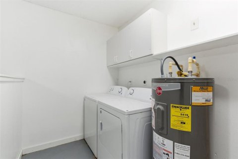 Immobilier commercial à vendre à Sarasota, Floride: 6 chambres, 196.77 m2 № 2147429 - photo 19