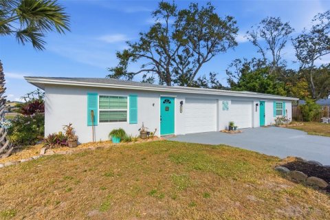 Immobilier commercial à vendre à Sarasota, Floride: 6 chambres, 196.77 m2 № 2147429 - photo 3