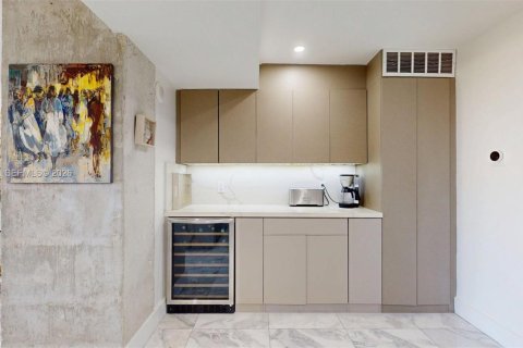 Copropriété à louer à Hallandale Beach, Floride: 2 chambres, 130.06 m2 № 2020996 - photo 7