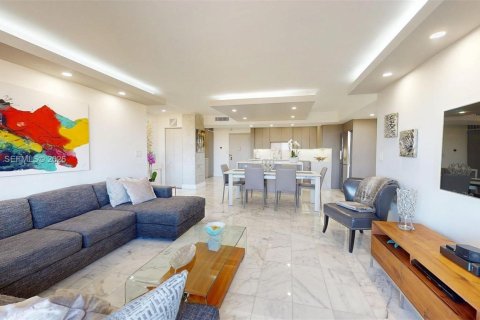 Copropriété à louer à Hallandale Beach, Floride: 2 chambres, 130.06 m2 № 2020996 - photo 17